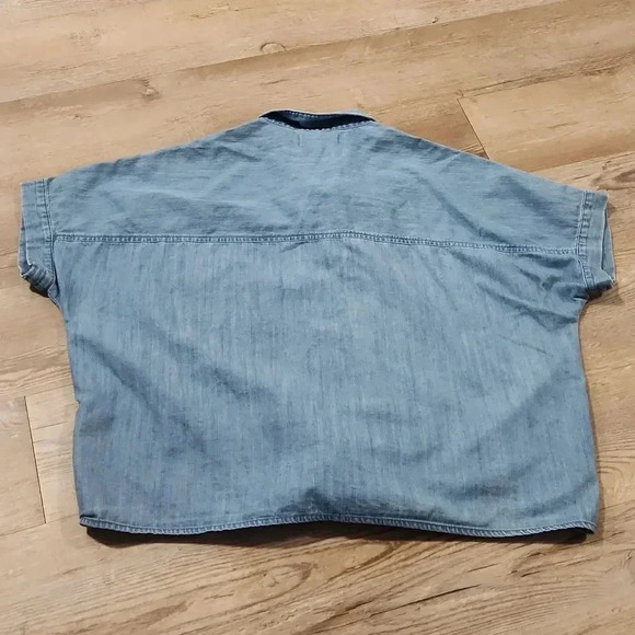 Madewell Lyocell Button Down Denim Boxy Short Sleeve Top - Picture 3 of 5